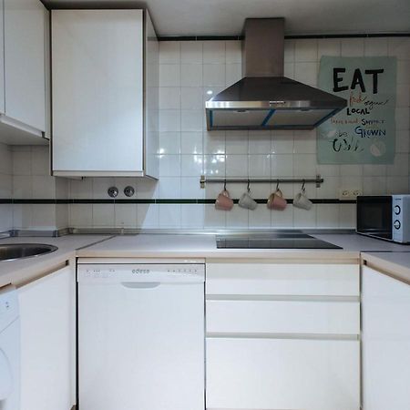 Pajaritos Suite Apartment - Private Parking Included Sevilla Buitenkant foto