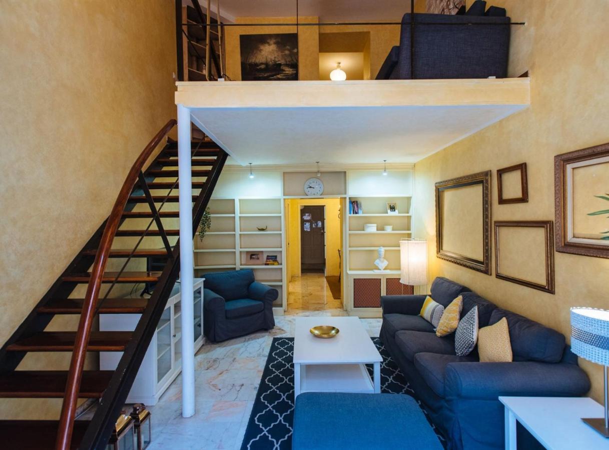 Pajaritos Suite Apartment - Private Parking Included Sevilla Buitenkant foto