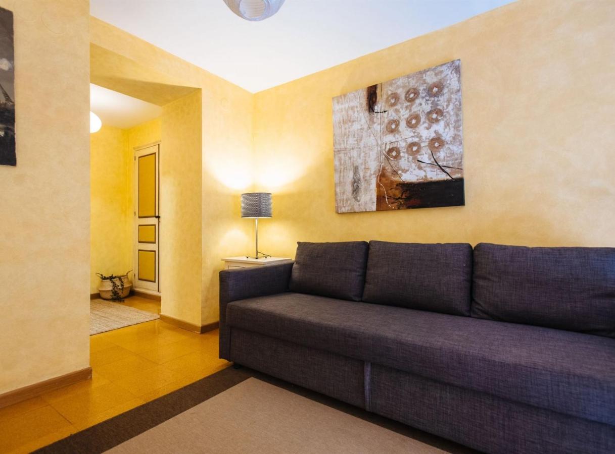 Pajaritos Suite Apartment - Private Parking Included Sevilla Buitenkant foto